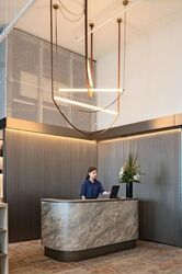 Arc 380 (D8), Office #626818201